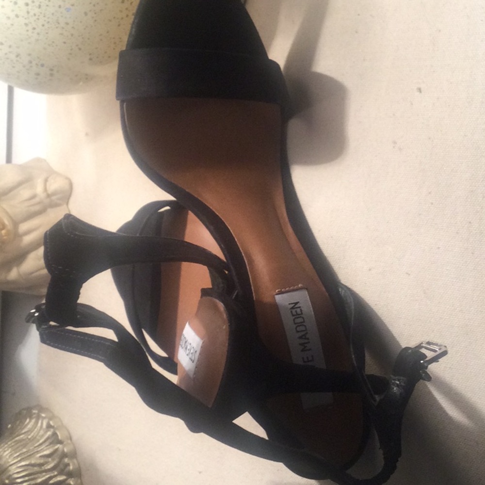 Size 8m Steve Madden why pay retail to wear to only once